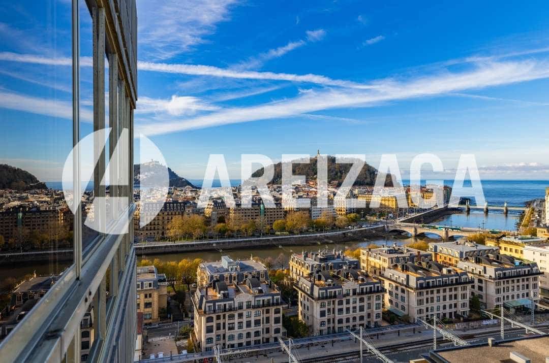4 makuuhuone Asunto myytävänä paikassa Donostia-San Sebastian - 699 900 € (Ref: 9438718)