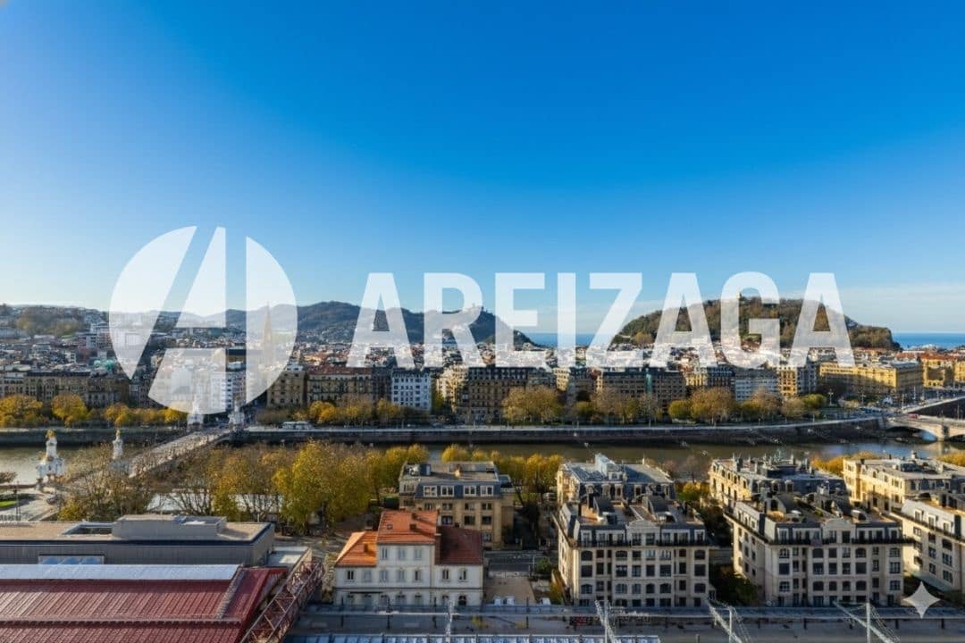 4 makuuhuone Asunto myytävänä paikassa Donostia-San Sebastian - 699 900 € (Ref: 9438718)