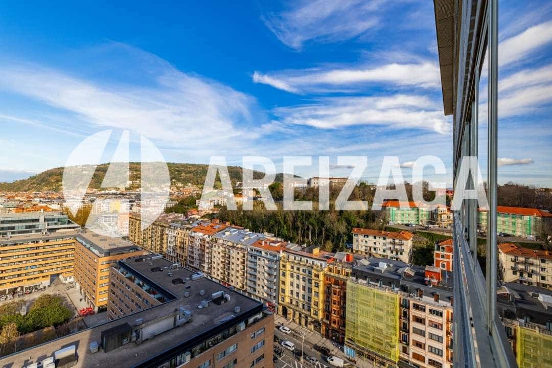 4 makuuhuone Asunto myytävänä paikassa Donostia-San Sebastian - 699 900 € (Ref: 9438718)
