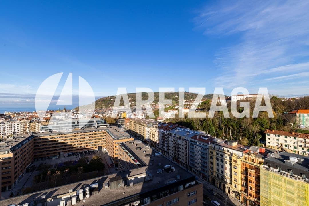4 makuuhuone Asunto myytävänä paikassa Donostia-San Sebastian - 699 900 € (Ref: 9438718)