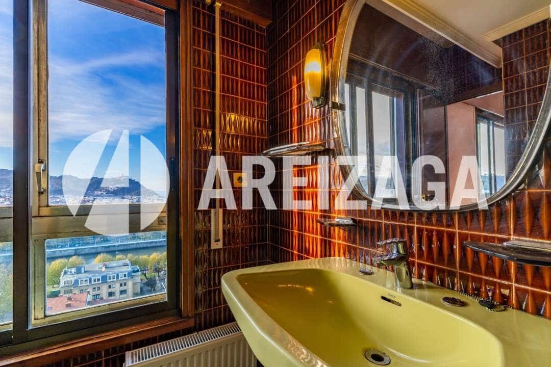 4 makuuhuone Asunto myytävänä paikassa Donostia-San Sebastian - 699 900 € (Ref: 9438718)