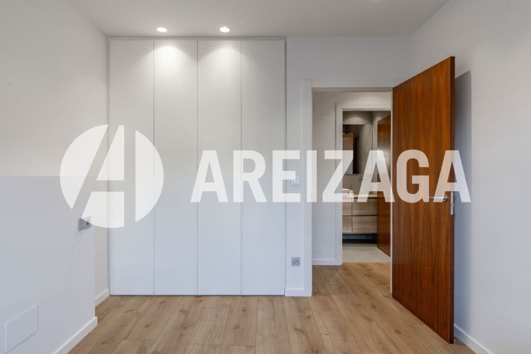 3 bedroom Flat for sale in Donostia-San Sebastian - € 1,135,000 (Ref: 9444904)