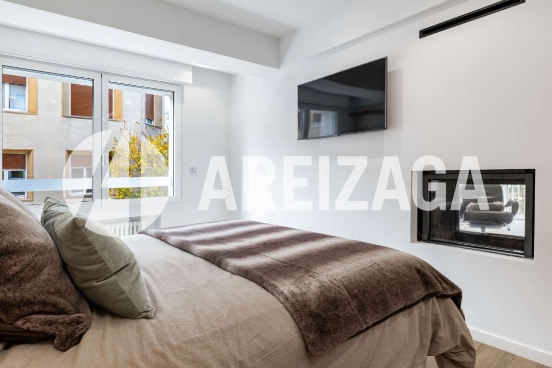 3 bedroom Flat for sale in Donostia-San Sebastian - € 1,135,000 (Ref: 9444904)