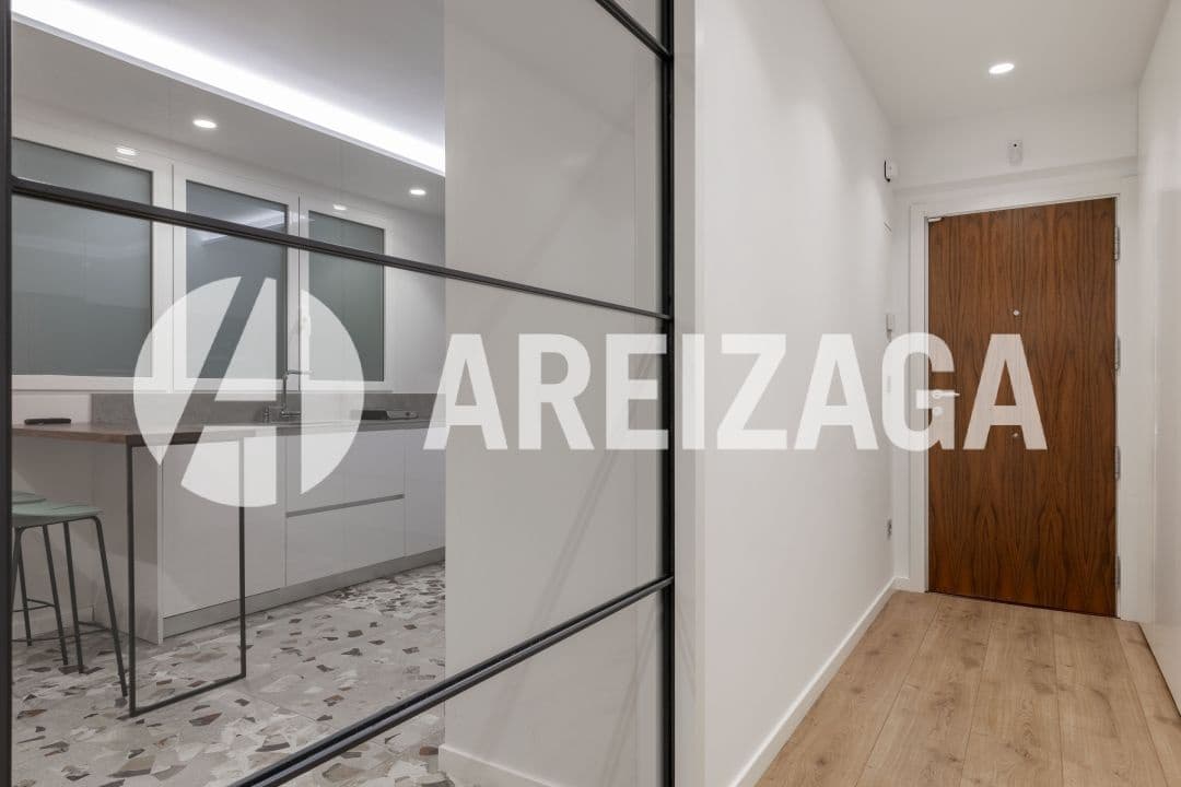 3 bedroom Flat for sale in Donostia-San Sebastian - € 1,135,000 (Ref: 9444904)