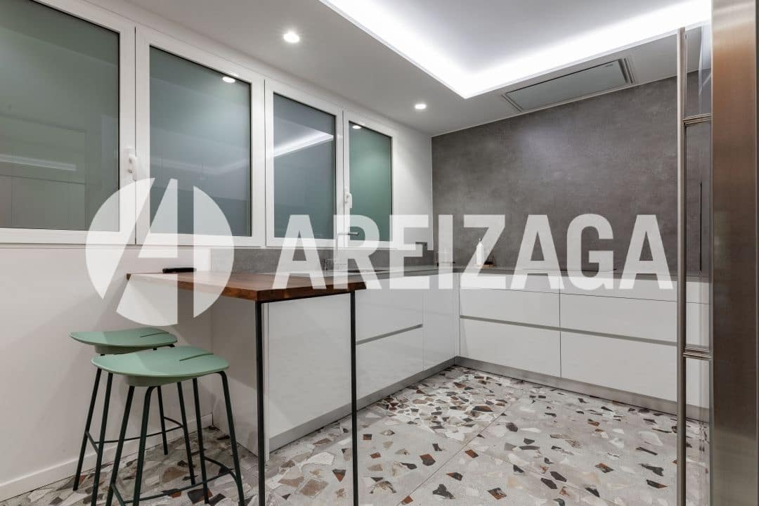 3 bedroom Flat for sale in Donostia-San Sebastian - € 1,135,000 (Ref: 9444904)