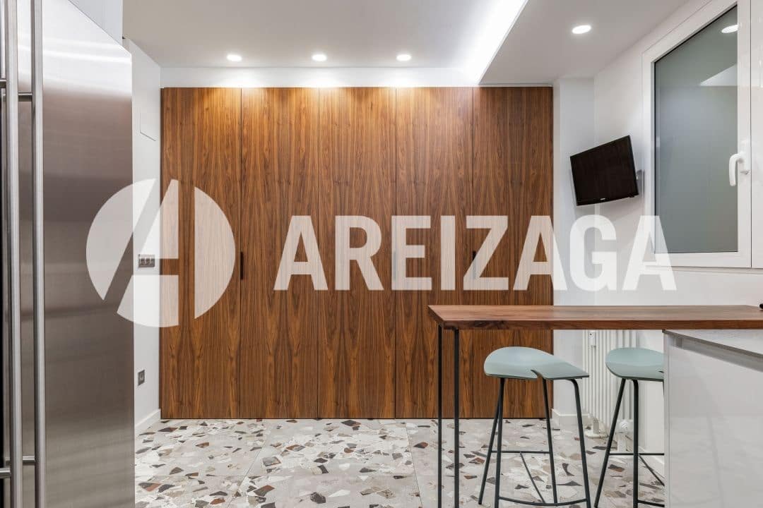 3 bedroom Flat for sale in Donostia-San Sebastian - € 1,135,000 (Ref: 9444904)