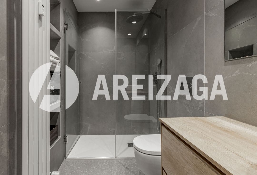 3 bedroom Flat for sale in Donostia-San Sebastian - € 1,135,000 (Ref: 9444904)