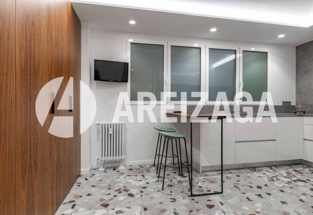3 bedroom Flat for sale in Donostia-San Sebastian - € 1,135,000 (Ref: 9444904)