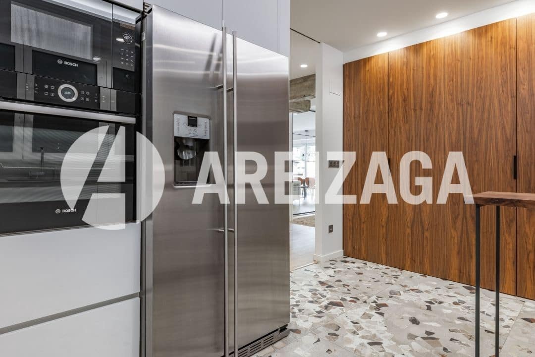 3 bedroom Flat for sale in Donostia-San Sebastian - € 1,135,000 (Ref: 9444904)