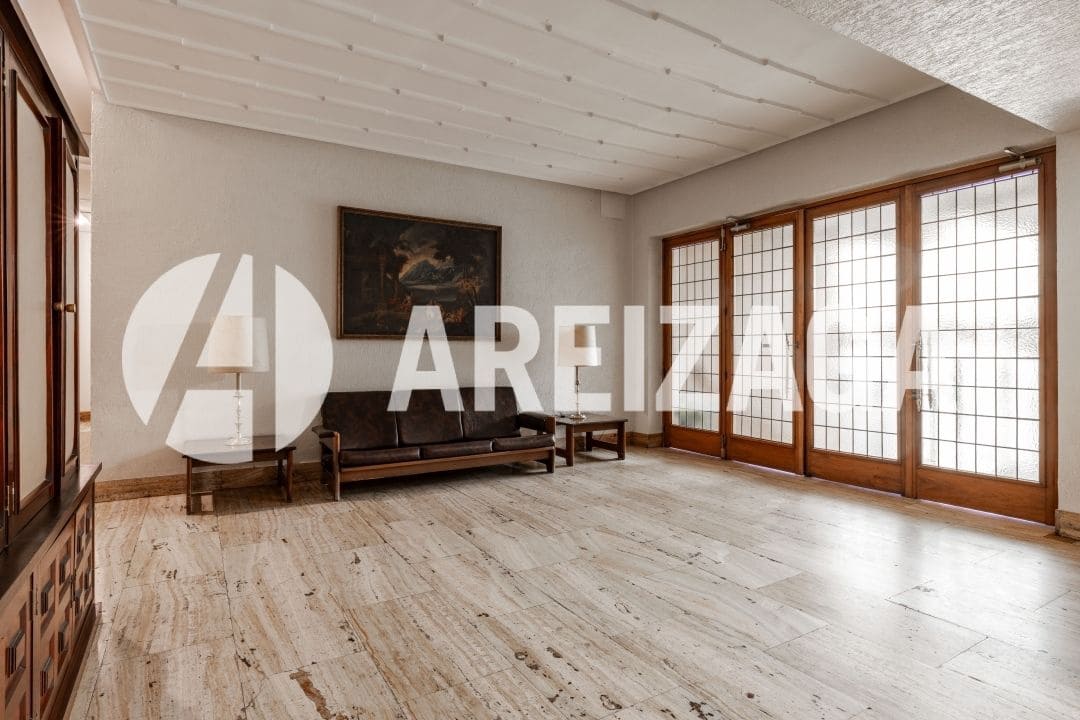 3 bedroom Flat for sale in Donostia-San Sebastian - € 1,135,000 (Ref: 9444904)