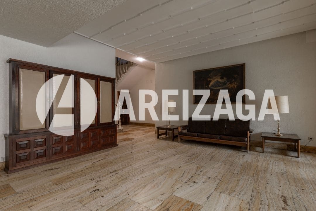 3 bedroom Flat for sale in Donostia-San Sebastian - € 1,135,000 (Ref: 9444904)