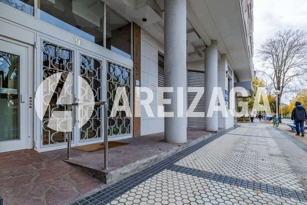 3 bedroom Flat for sale in Donostia-San Sebastian - € 1,135,000 (Ref: 9444904)