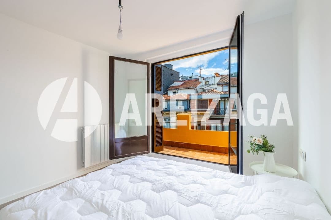 2 slaapkamer Flat te koop in Donostia-San Sebastian - € 695.000 (Ref: 9460848)