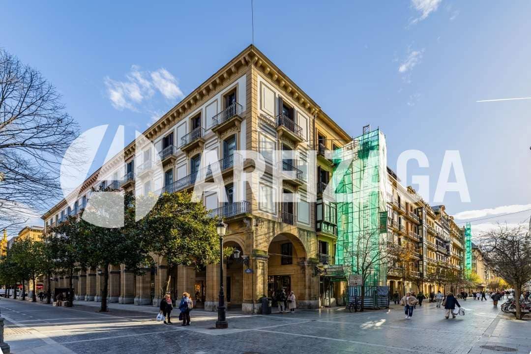 2 slaapkamer Flat te koop in Donostia-San Sebastian - € 695.000 (Ref: 9460848)