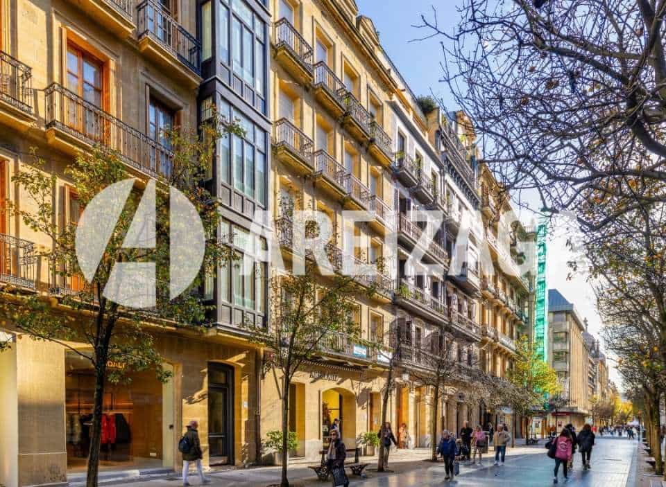 2 slaapkamer Flat te koop in Donostia-San Sebastian - € 695.000 (Ref: 9460848)