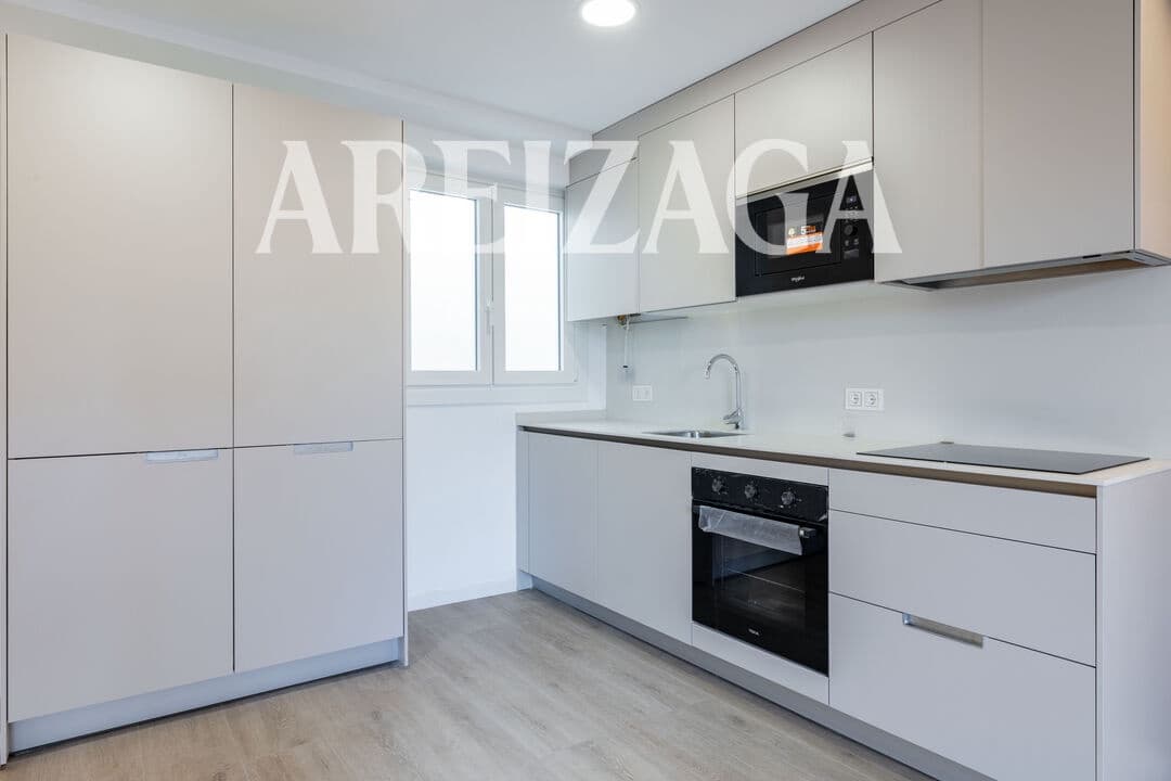 2 makuuhuone Kattohuoneisto myytävänä paikassa Donostia-San Sebastian - 629 000 € (Ref: 9460848)