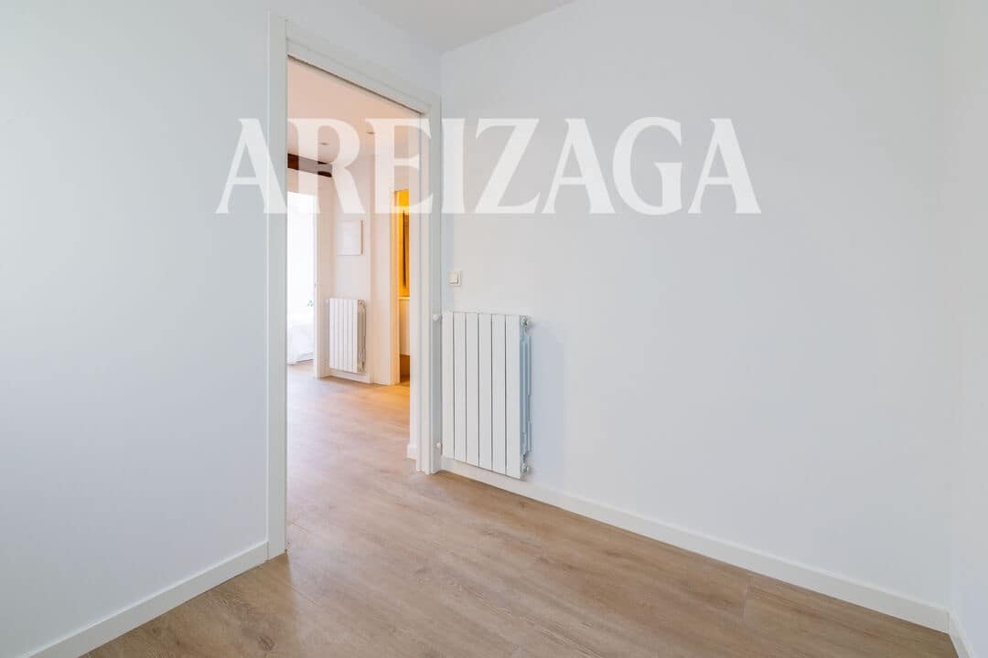 2 makuuhuone Kattohuoneisto myytävänä paikassa Donostia-San Sebastian - 629 000 € (Ref: 9460848)