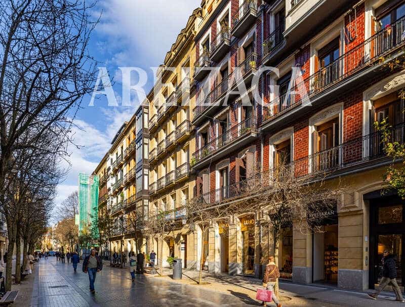 2 makuuhuone Kattohuoneisto myytävänä paikassa Donostia-San Sebastian - 629 000 € (Ref: 9460848)