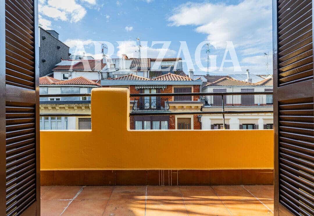 2 makuuhuone Kattohuoneisto myytävänä paikassa Donostia-San Sebastian - 629 000 € (Ref: 9460848)