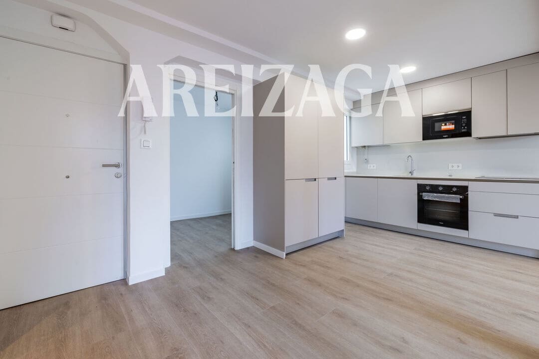 2 makuuhuone Kattohuoneisto myytävänä paikassa Donostia-San Sebastian - 629 000 € (Ref: 9460848)
