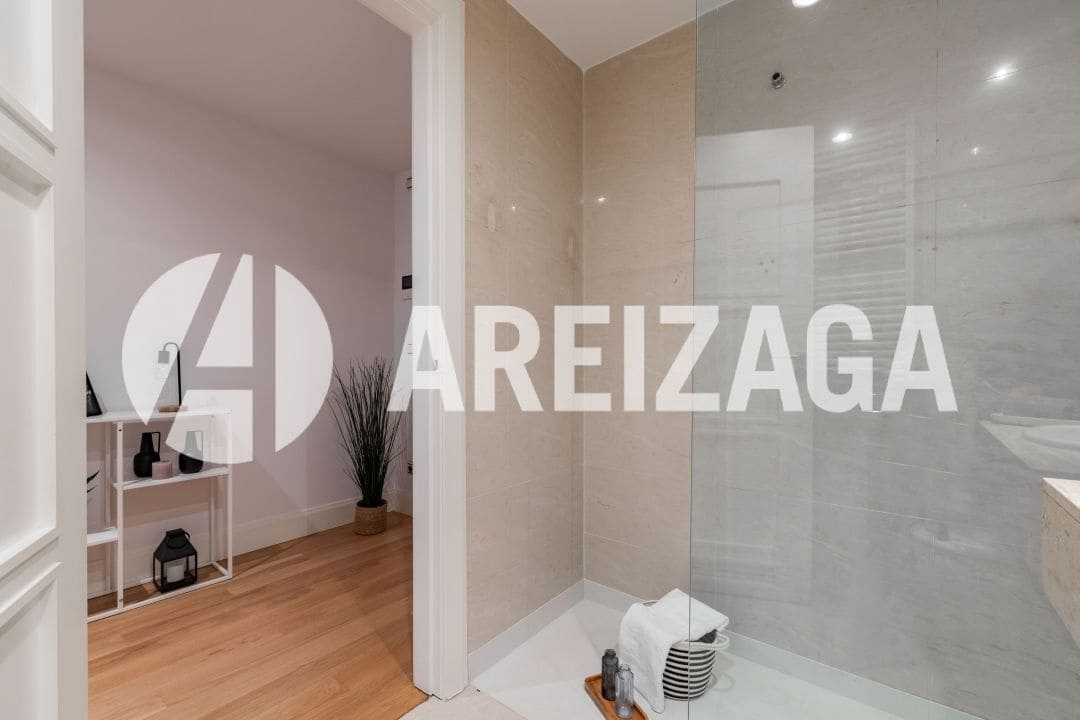 1 quarto Apartamento para venda em Donostia-San Sebastian - 655 000 € (Ref: 9460849)