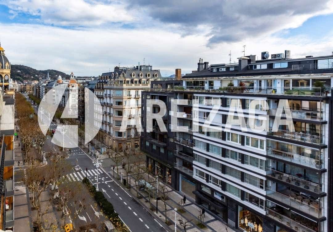 1 quarto Apartamento para venda em Donostia-San Sebastian - 655 000 € (Ref: 9460849)