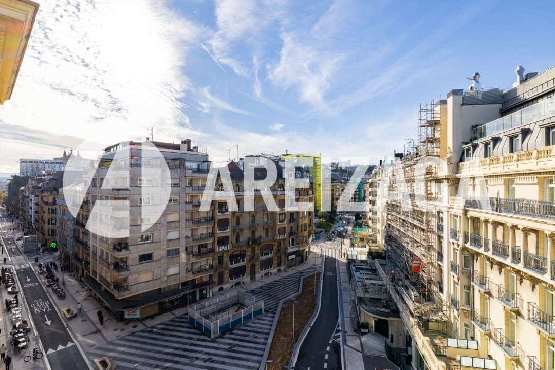 4 chambre Appartement à vendre à Donostia-San Sebastian - 3 500 000 € (Ref: 9470154)