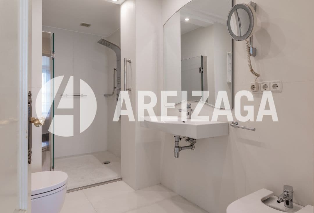 4 chambre Appartement à vendre à Donostia-San Sebastian - 3 500 000 € (Ref: 9470154)