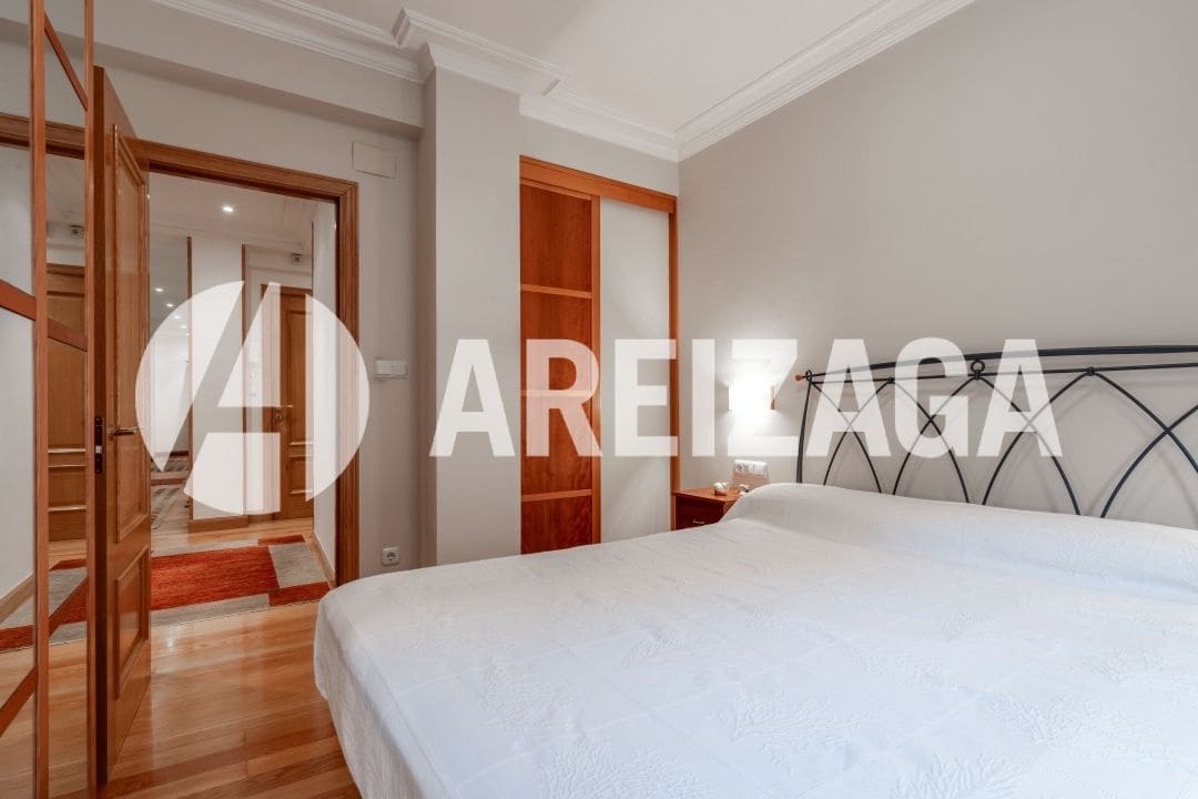 4 sovrum Lägenhet till salu i Donostia-San Sebastian - 775 000 € (Ref: 9471823)