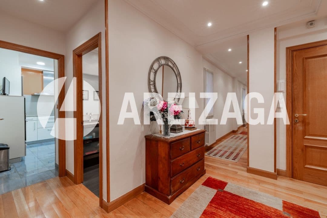 4 sovrum Lägenhet till salu i Donostia-San Sebastian - 775 000 € (Ref: 9471823)