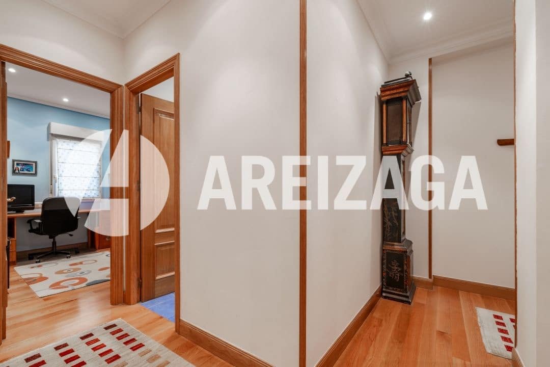 4 sovrum Lägenhet till salu i Donostia-San Sebastian - 775 000 € (Ref: 9471823)