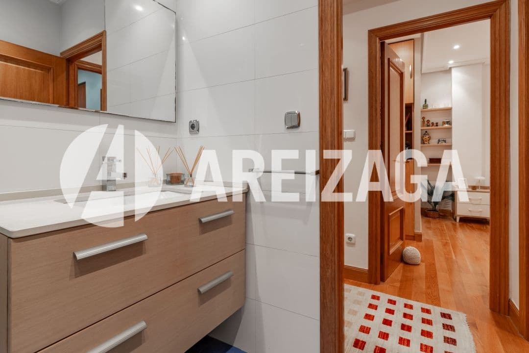 4 sovrum Lägenhet till salu i Donostia-San Sebastian - 775 000 € (Ref: 9471823)