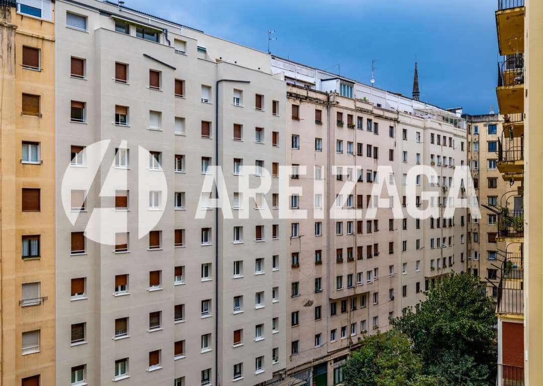 4 sovrum Lägenhet till salu i Donostia-San Sebastian - 775 000 € (Ref: 9471823)
