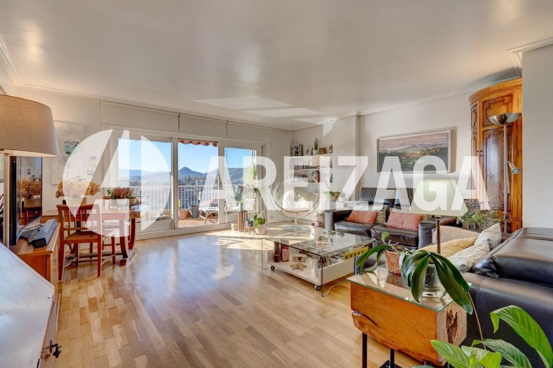 3 makuuhuone Asunto myytävänä paikassa Donostia-San Sebastian mukana uima-altaan - 990 000 € (Ref: 9491459)