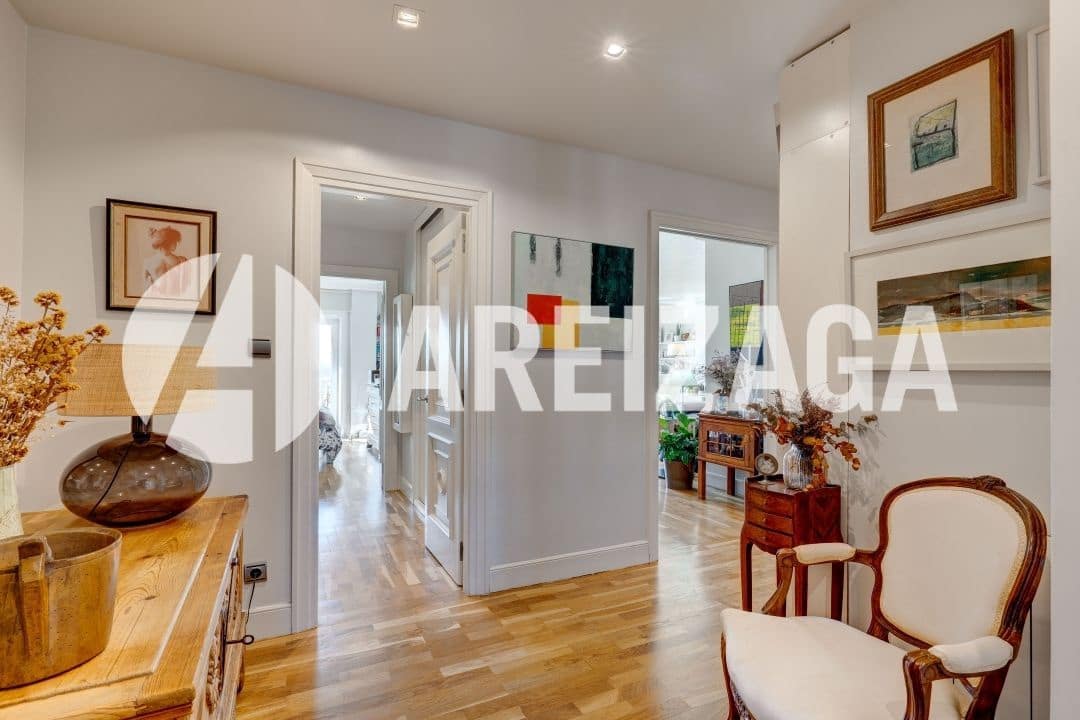 3 makuuhuone Asunto myytävänä paikassa Donostia-San Sebastian mukana uima-altaan - 990 000 € (Ref: 9491459)