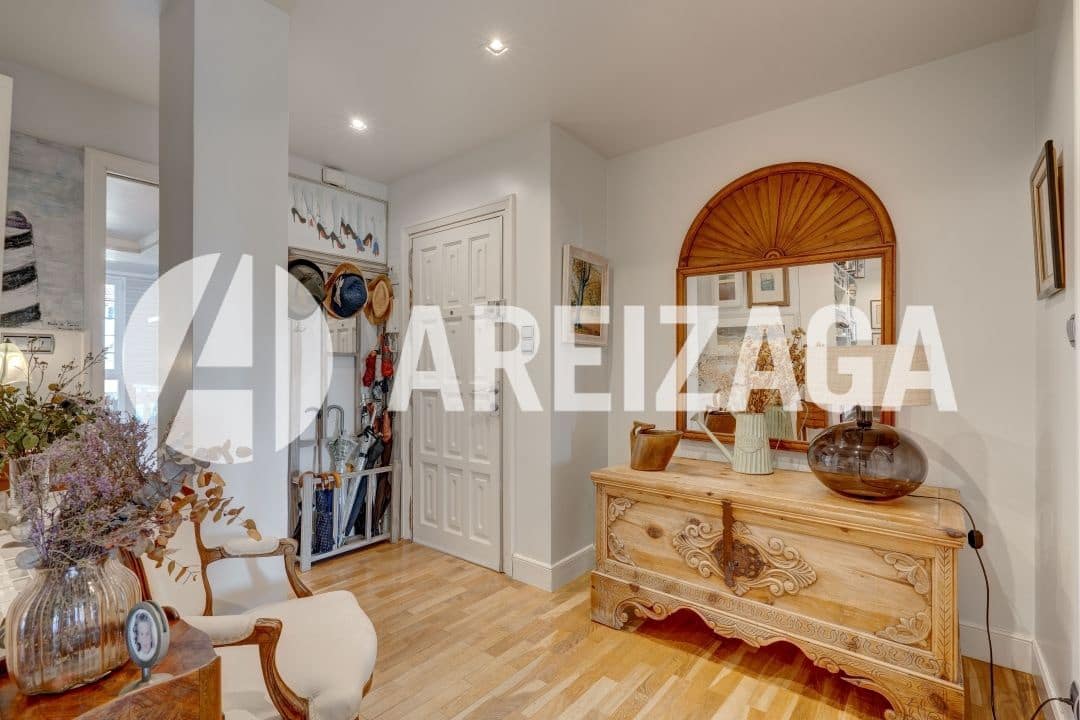 3 makuuhuone Asunto myytävänä paikassa Donostia-San Sebastian mukana uima-altaan - 990 000 € (Ref: 9491459)