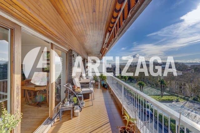 3 makuuhuone Asunto myytävänä paikassa Donostia-San Sebastián mukana uima-altaan - 990 000 € (Ref: 9491459)
