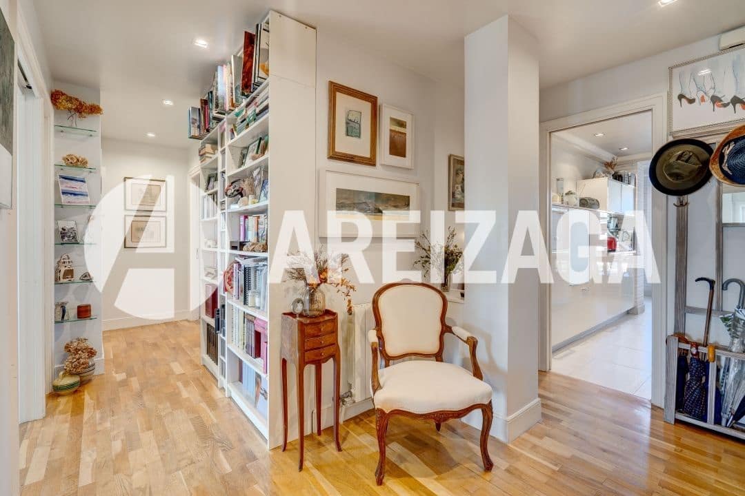 3 makuuhuone Asunto myytävänä paikassa Donostia-San Sebastian mukana uima-altaan - 990 000 € (Ref: 9491459)