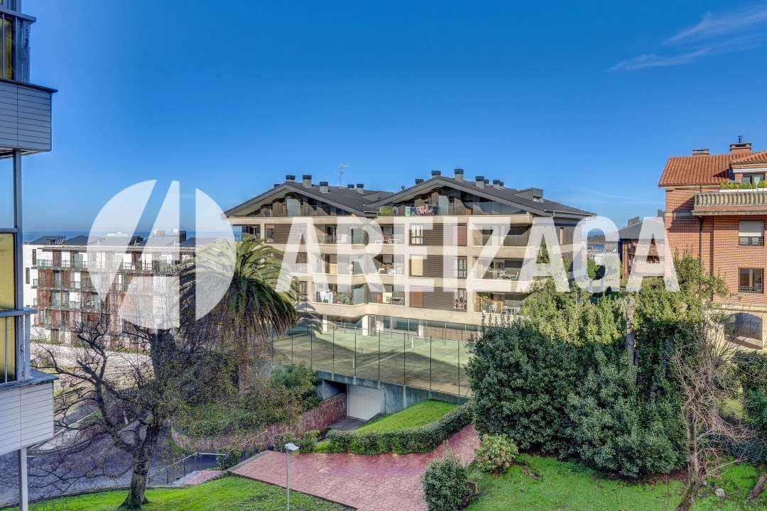 3 makuuhuone Asunto myytävänä paikassa Donostia-San Sebastian mukana uima-altaan - 990 000 € (Ref: 9491459)