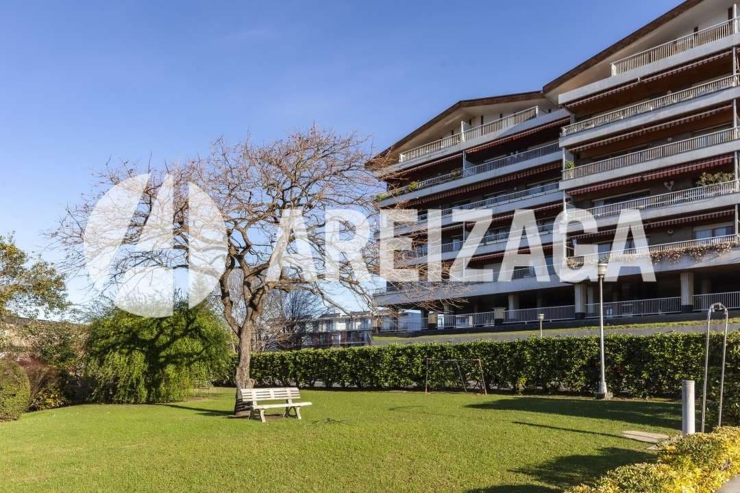 3 makuuhuone Asunto myytävänä paikassa Donostia-San Sebastian mukana uima-altaan - 990 000 € (Ref: 9491459)