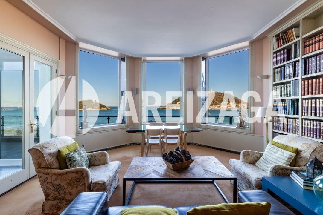 4 bedroom Flat for sale in Donostia-San Sebastian - € 2,600,000 (Ref: 9500950)