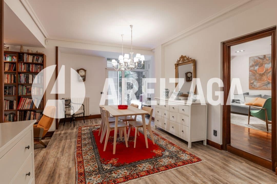 4 bedroom Flat for sale in Donostia-San Sebastian - € 2,600,000 (Ref: 9500950)
