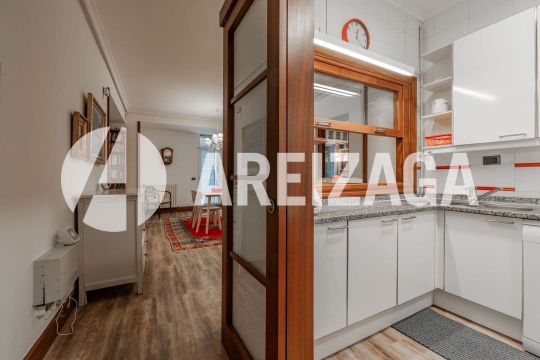 4 bedroom Flat for sale in Donostia-San Sebastian - € 2,600,000 (Ref: 9500950)