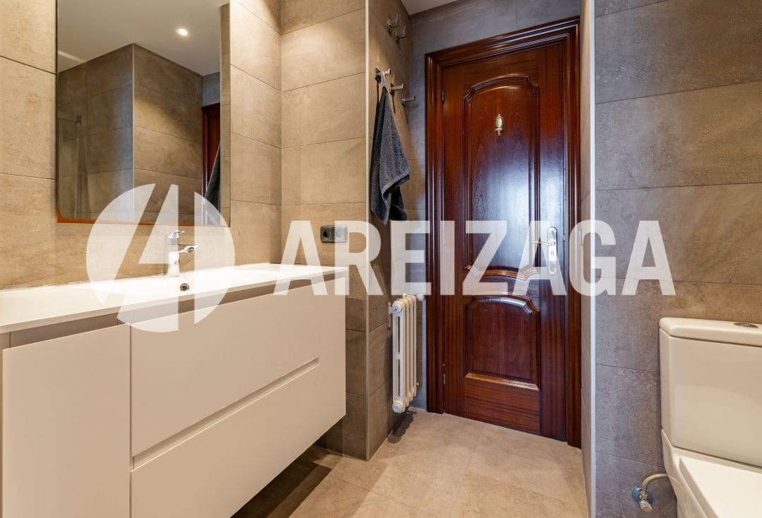4 bedroom Flat for sale in Donostia-San Sebastian - € 2,600,000 (Ref: 9500950)