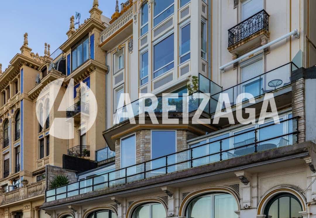 4 bedroom Flat for sale in Donostia-San Sebastian - € 2,600,000 (Ref: 9500950)