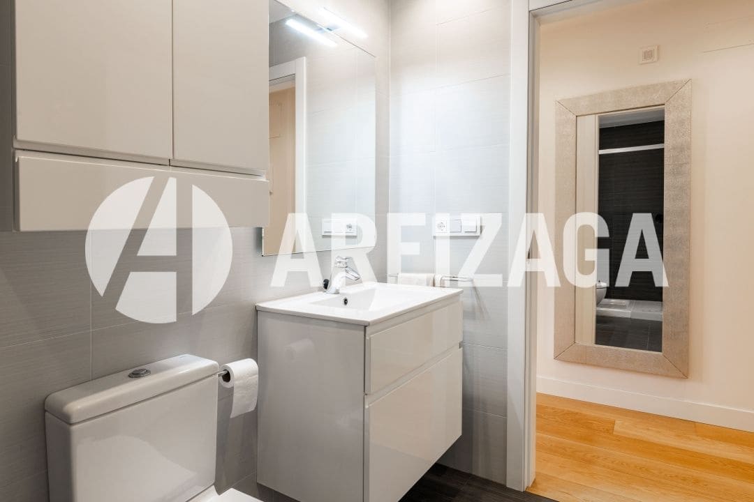 1 bedroom Flat for sale in Donostia-San Sebastian - € 625,000 (Ref: 9517900)