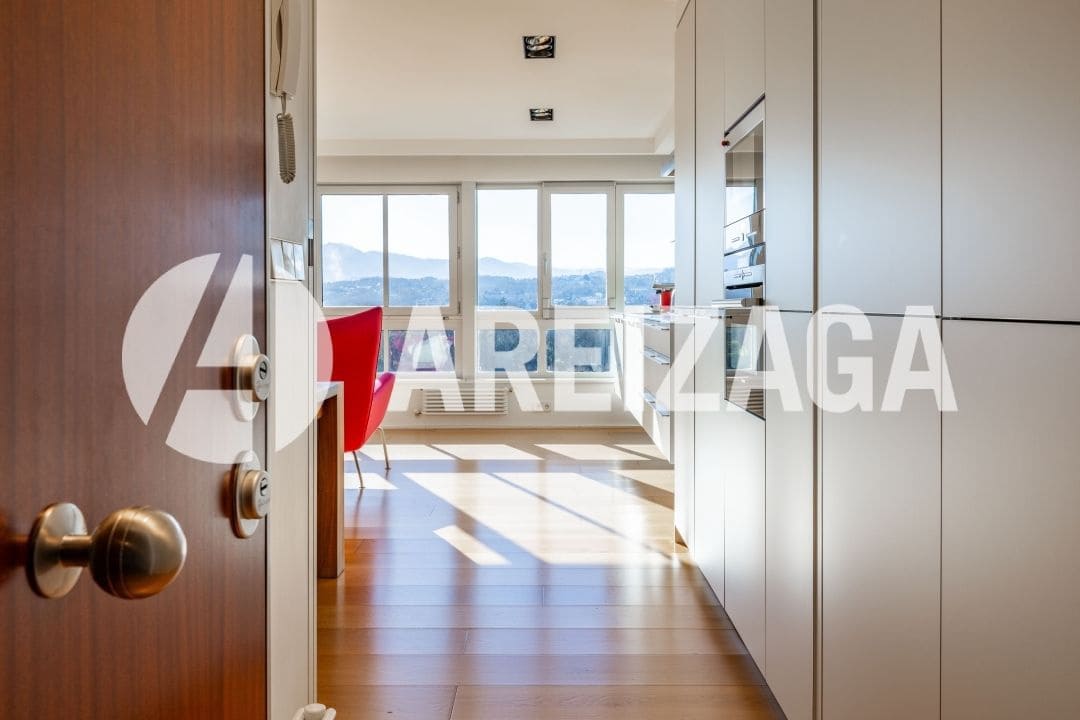 1 bedroom Flat for sale in Donostia-San Sebastian - € 599,900 (Ref: 9539623)