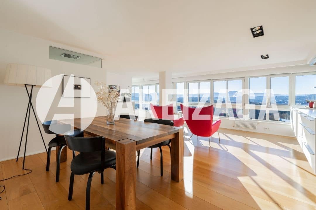 1 bedroom Flat for sale in Donostia-San Sebastian - € 599,900 (Ref: 9539623)