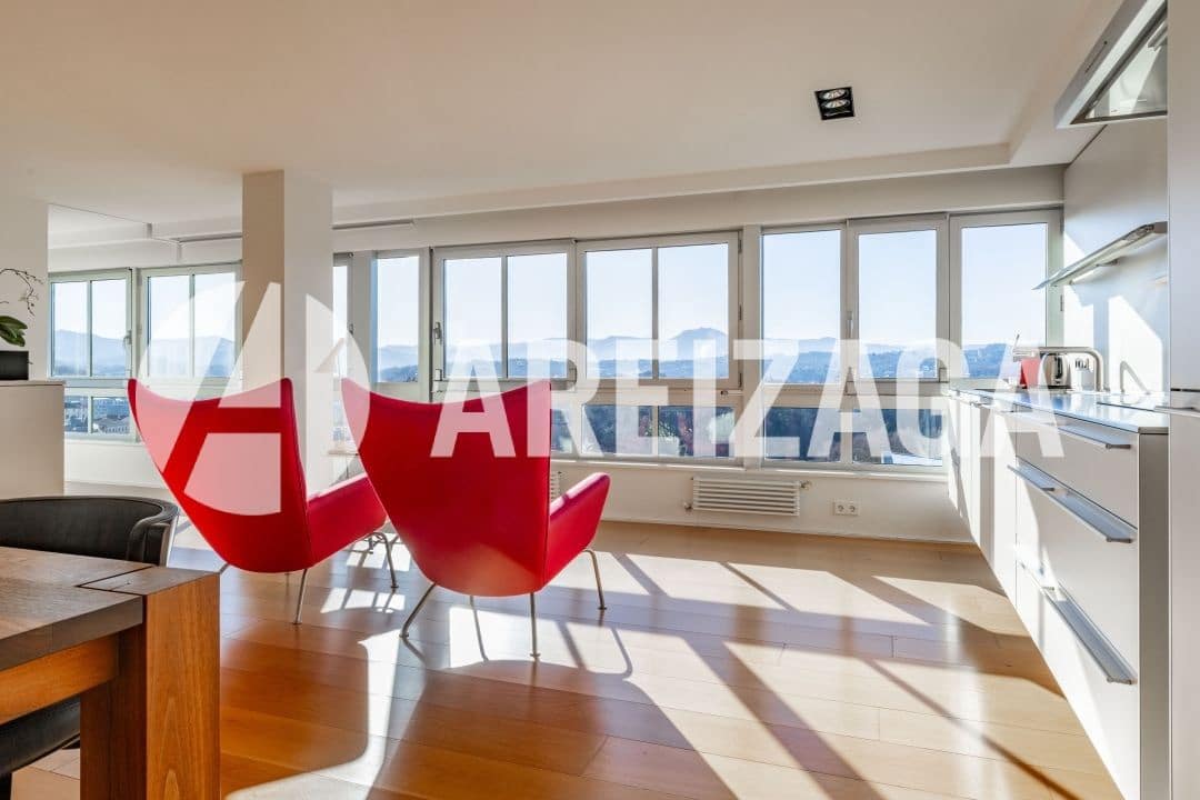 1 bedroom Flat for sale in Donostia-San Sebastian - € 599,900 (Ref: 9539623)