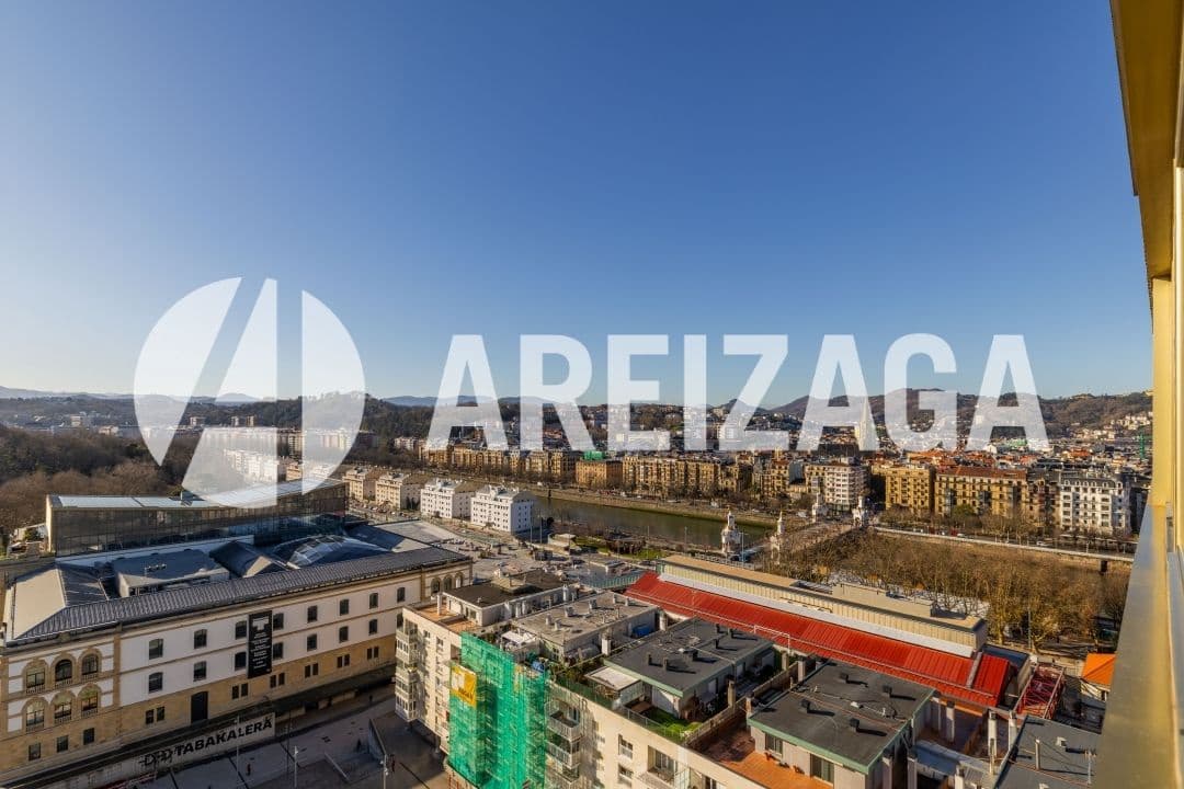 1 bedroom Flat for sale in Donostia-San Sebastian - € 599,900 (Ref: 9539623)